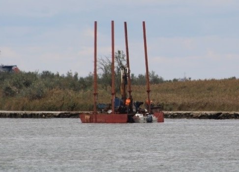 В акватории морского порта Темрюк инспекторы Росприроднадзора выявили нарушение законодательства РФ об экологической экспертизе