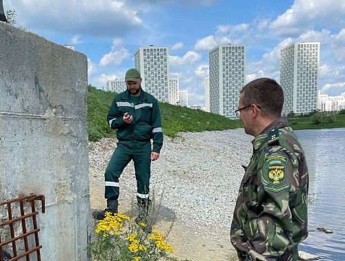 В Екатеринбурге инспекторы Росприроднадзора приняли участие в проверке муниципального бюджетного учреждения «Водоотведение и искусственные сооружения»