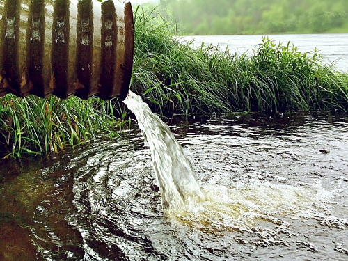 После обращения Росприроднадзора объекты водоотведения, требующие реконструкции включены в программу по модернизации коммунальной инфраструктуры