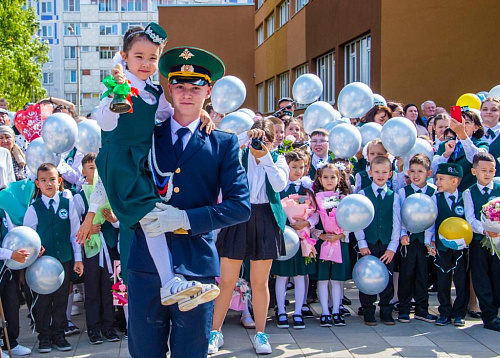 Сотрудники Управления приняли участие в торжественных мероприятиях ко Дню знаний 