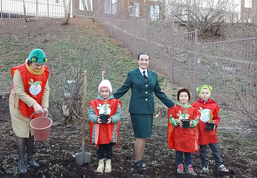 Сотрудники Росприроднадзора поддержали экомарафон воспитанников детского сада в Перми