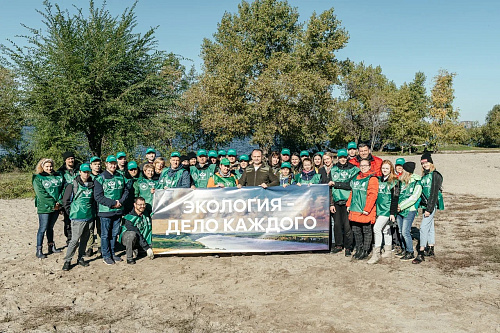 Совместную акцию по очистке прибрежной зоны Воронежского водохранилища провели сотрудники Росприроднадзора и Фонда «Экология» Россельхозбанка